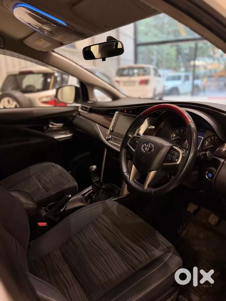 Toyota Innova Crysta [2020-ongoing] 2.4 Vx 7 Str, 2022, Diesel