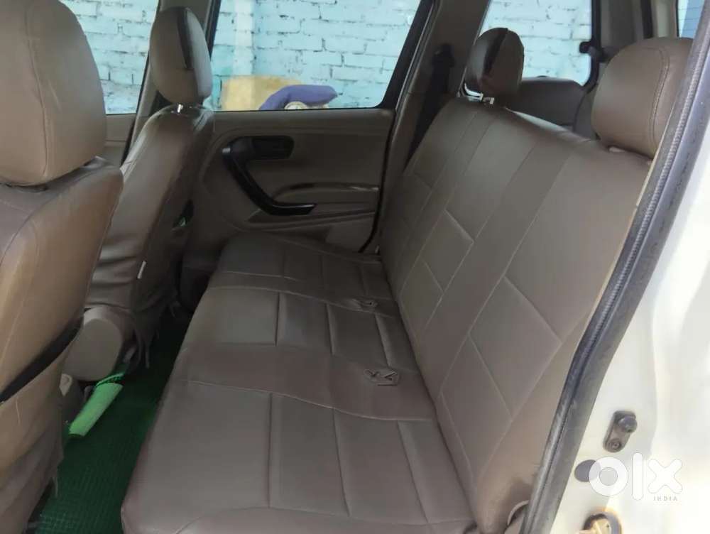 Mahindra Tuv 300 2018 Diesel Well Maintained