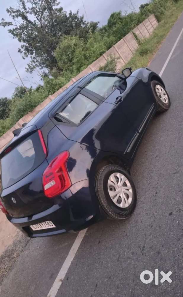 Maruti Suzuki Swift 2020vxi