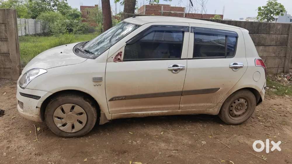 Maruti Suzuki Swift 2010 Petrol Manual