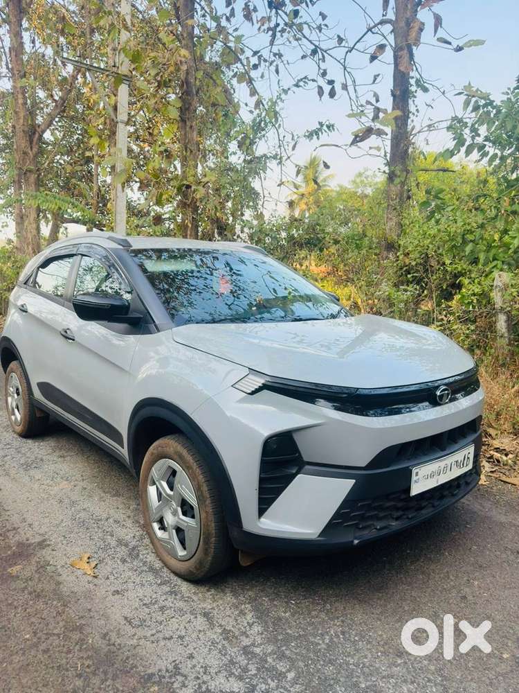 Tata Nexon Petrol 2023