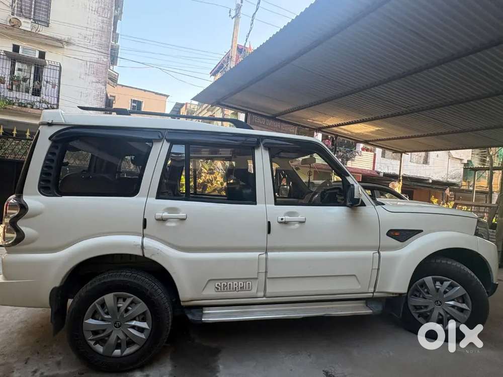 Mahindra Scorpio 1.99 S4 2015