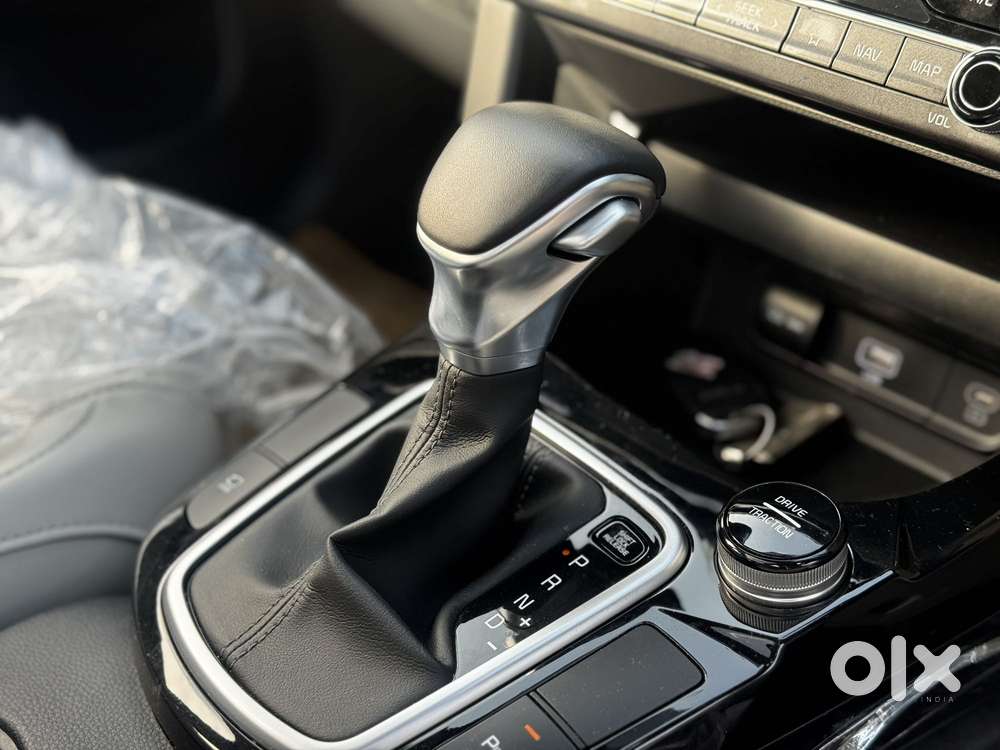 Kia Seltos 1.5 Htx+ Petrol At, 2024, Petrol