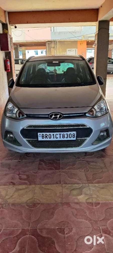 Hyundai Grand I10 2016 Cng With Low Km
