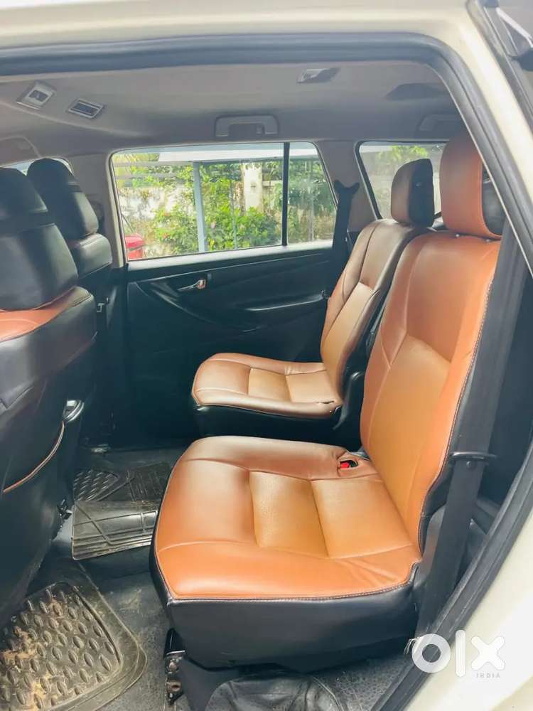 Toyota Innova Crysta 2018 Diesel Well Maintained