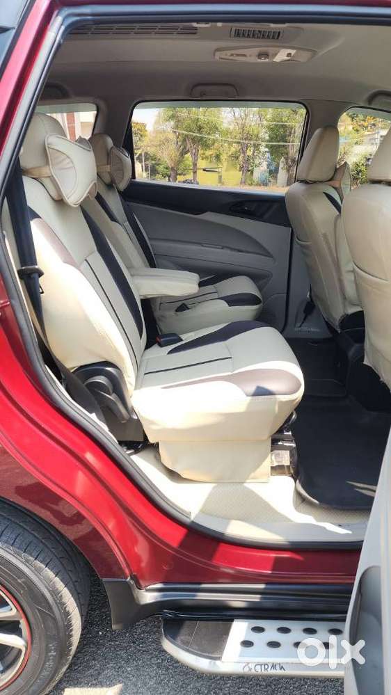 Mahindra Marazzo M2, 2018, Diesel