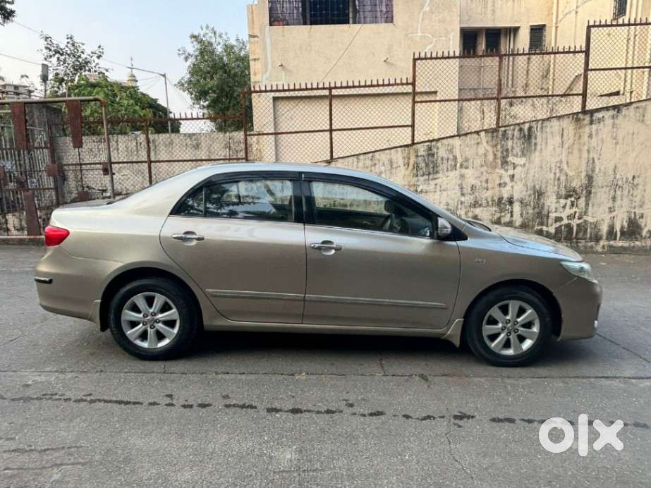 Toyota Corolla Altis G, 2012, Petrol