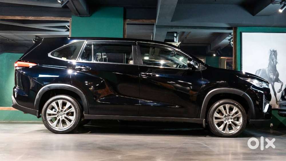 Toyota Innova Hycross Zx(o), 2026, Petrol