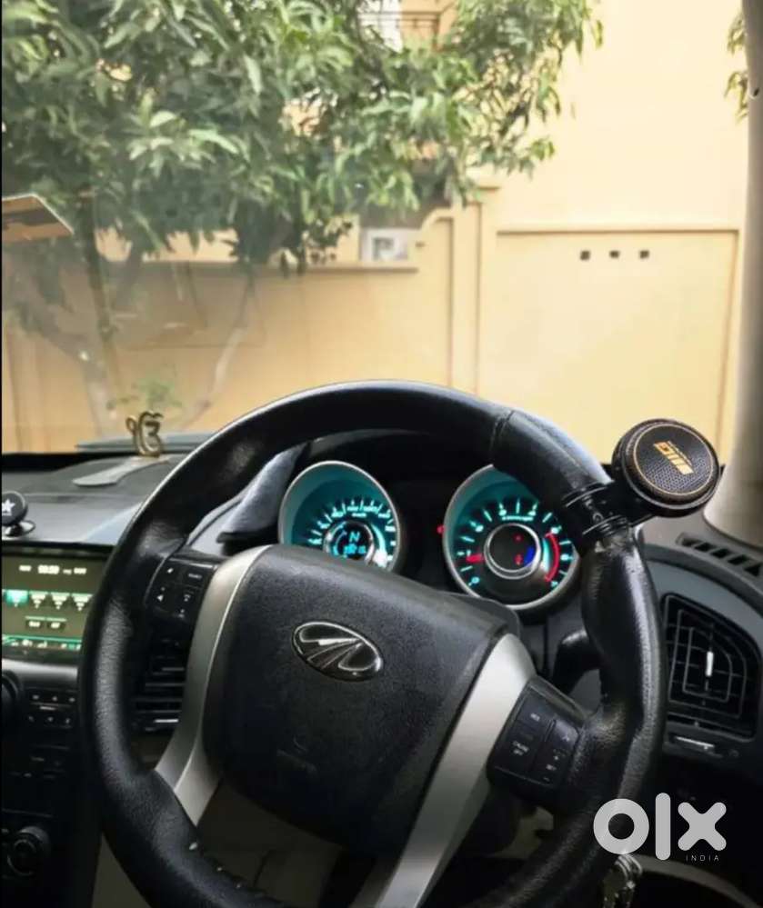 Mahindra Xuv500 2017 Diesel 100000 Km Driven