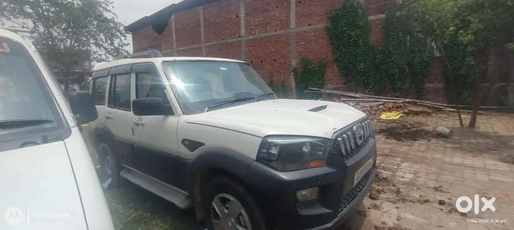 Mahindra Scorpio 2015 Diesel Well Maintained