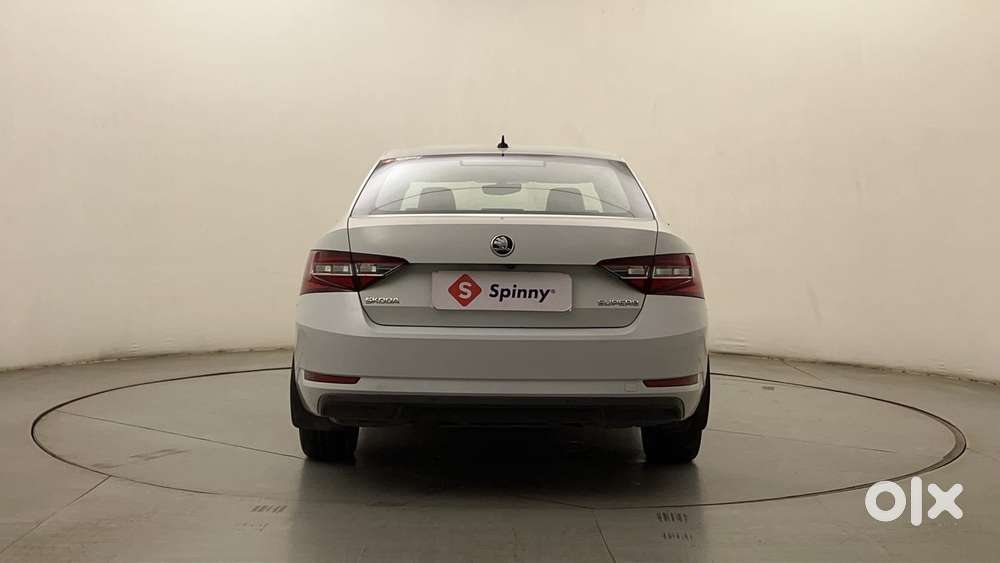 Skoda Superb Lk 1.8 Tsi At, 2019, Petrol