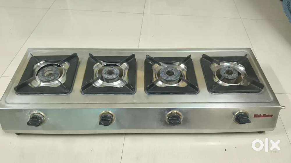 4 Burner Stainless Steel Gas Stove &ndash; Good Condition