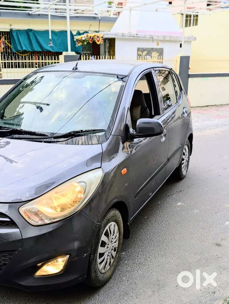 Hyundai I10 Sportz Petrol 2015 Car