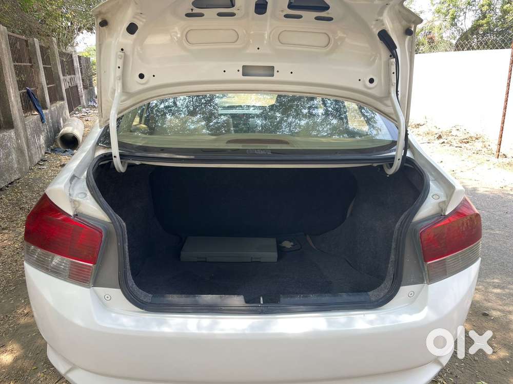 Honda City 2011-2013 V At Exclusive, 2011, Petrol