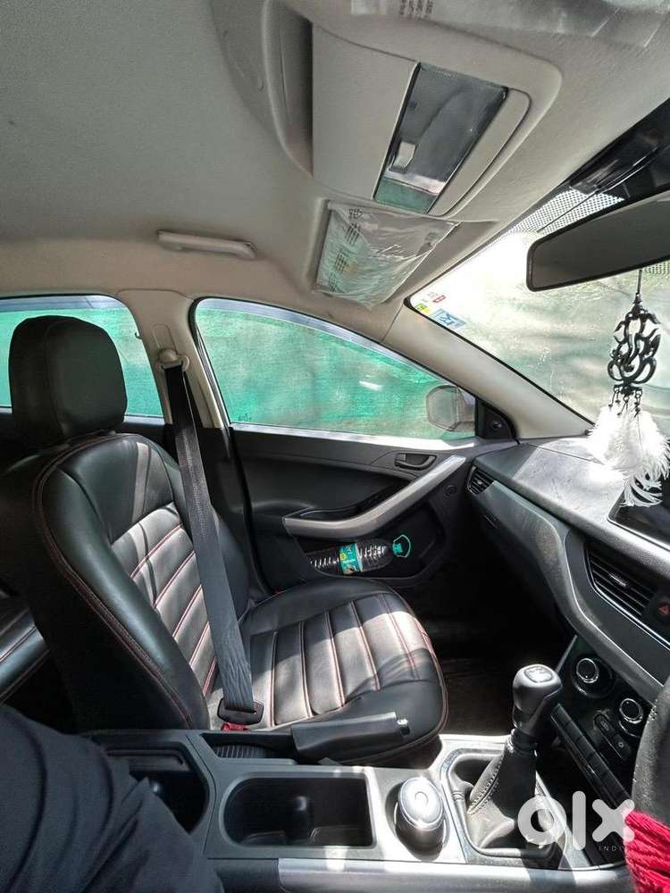 Tata Nexon Xe Petrol  Nov 2022  19,800 Km  Excellent Condition