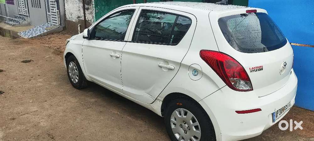 Hyundai I20 Asta Petrol 2013