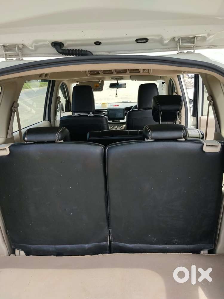 Maruti Suzuki Ertiga 1.5 Vxi, 2022, Petrol