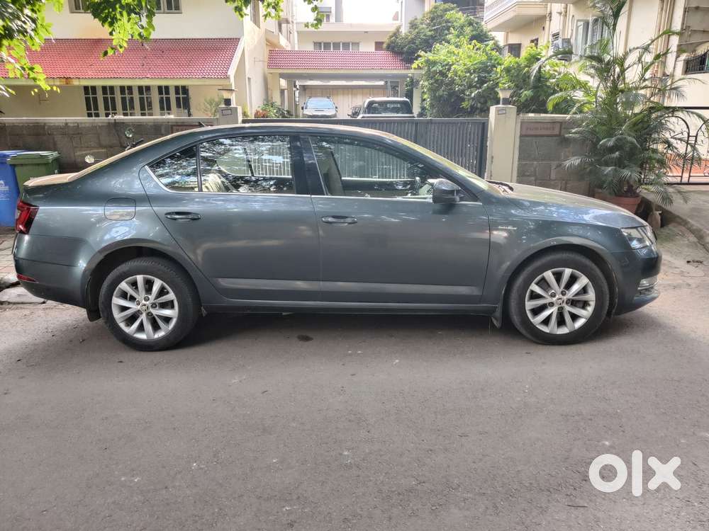 Skoda Octavia 1.8 TSI AT L K, 2018, Petrol