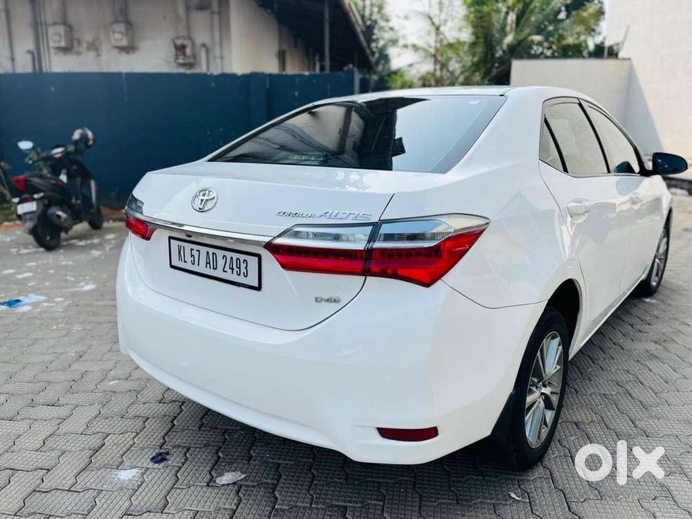 Toyota Corolla Altis 2017 Diesel Well Maintained