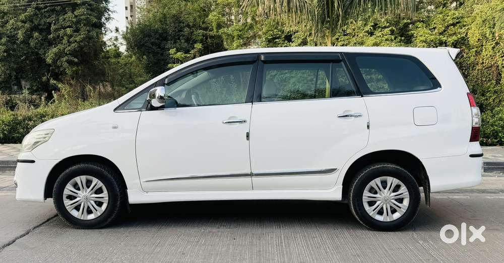 Toyota Innova 2.5 G (diesel) 8 Seater, 2015, Diesel