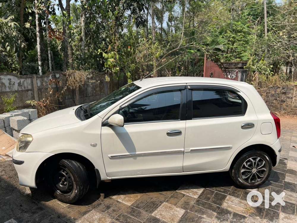 Toyota Etios Liva 2012