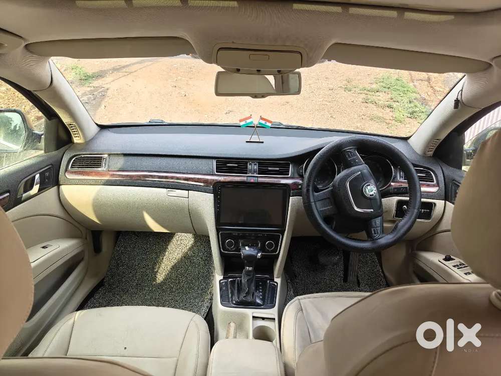 Skoda Superb Elegance 2.0 At , Button Start , Sunroof