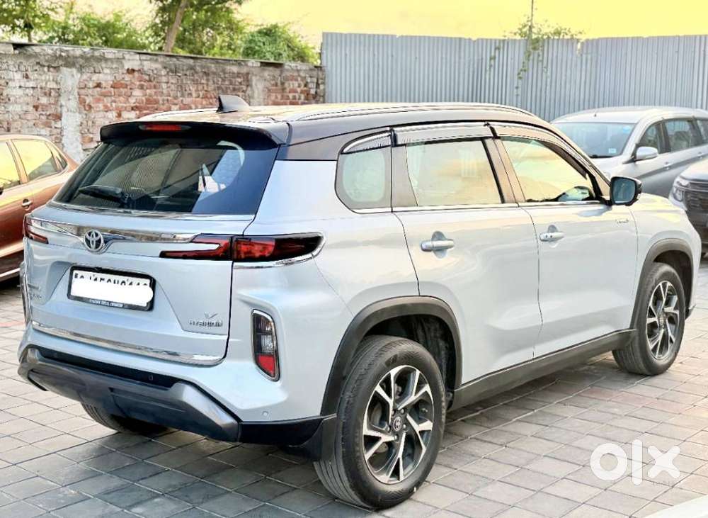 Toyota Urban Cruiser Hyryder 1.5 V Neo Drive At, 2023, Petrol