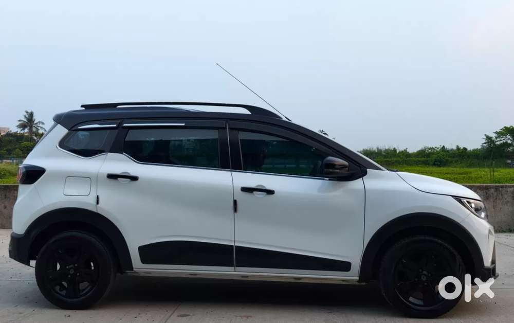 Renault Triber Rxt, 2025, Petrol