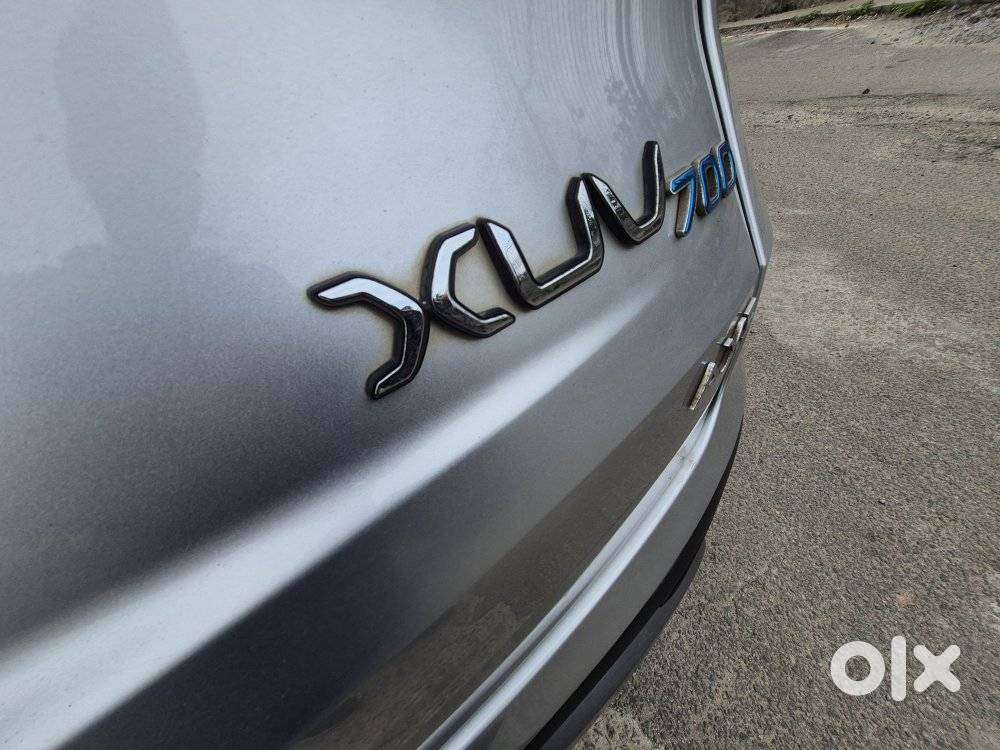 Mahindra Xuv700 2.0 Ax 5 Petrol Mt Str, 2022, Petrol