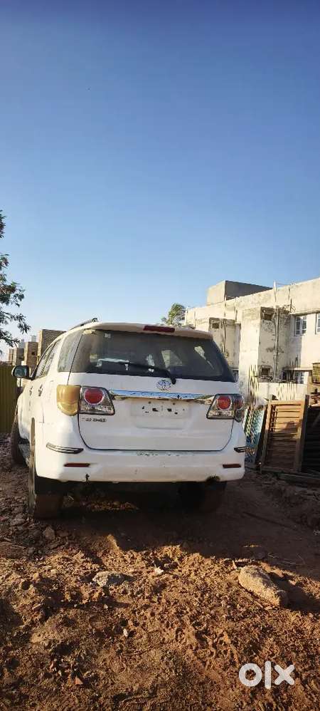 Toyota Fortuner 2012