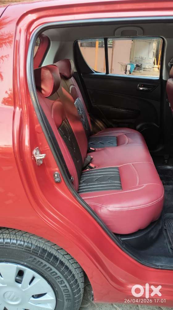 Maruti Suzuki Swift Vxi Abs Bsiv, 2013, Petrol