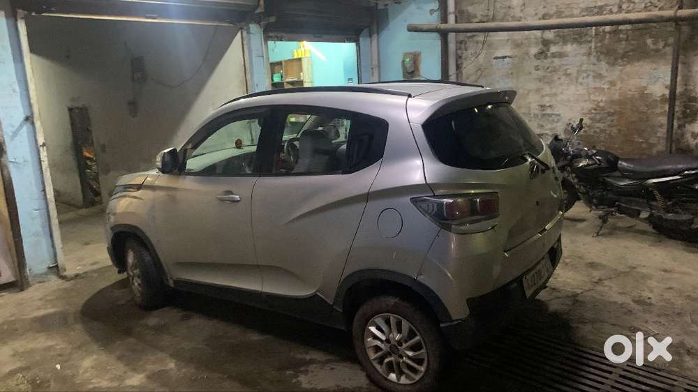 Mahindra Kuv 100 2017 Petrol Good Condition