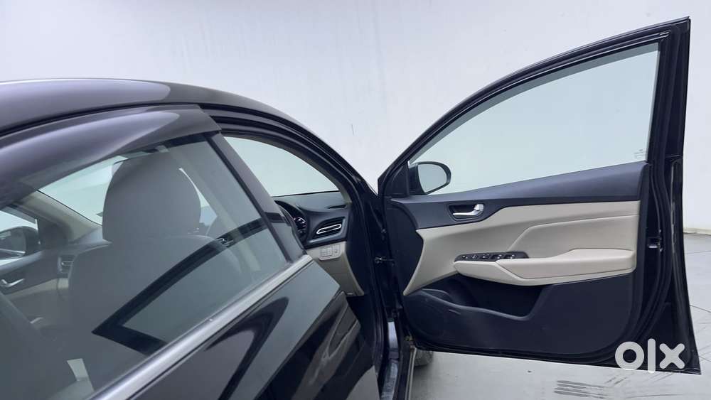 Hyundai Verna 1.5 Sx (o) Vtvt Ivt, 2022, Petrol