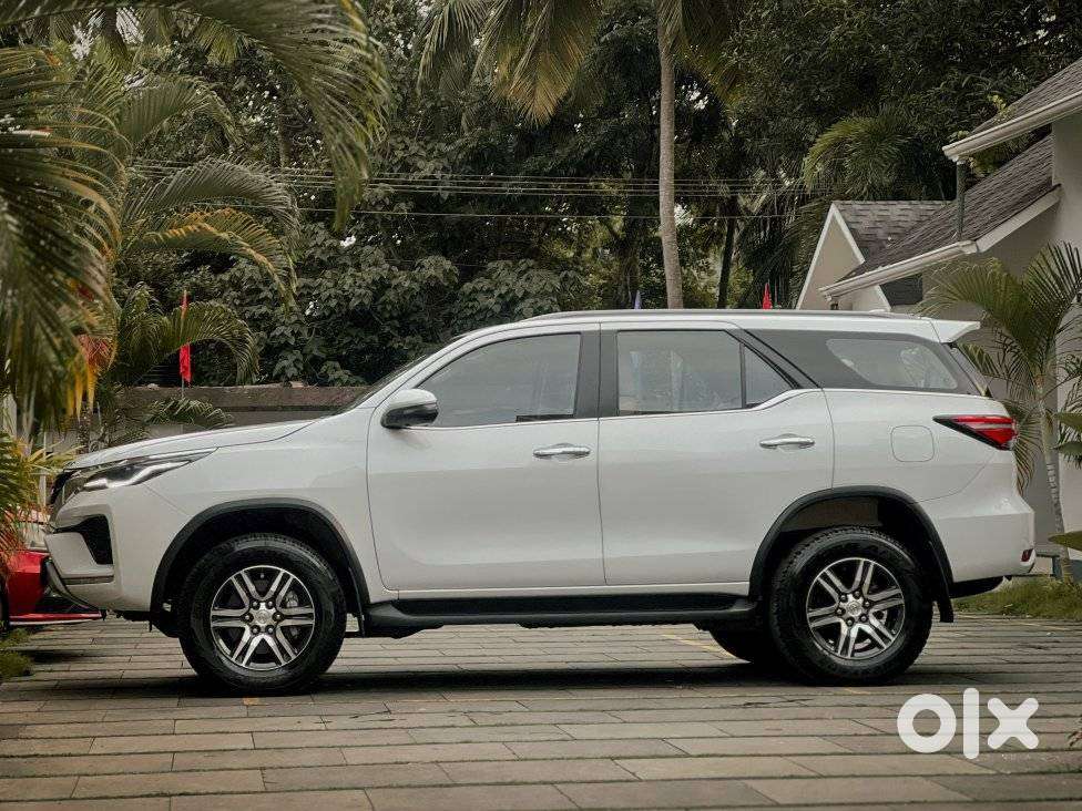 Toyota Fortuner 4x2 At 2.8 Diesel, 2023, Diesel