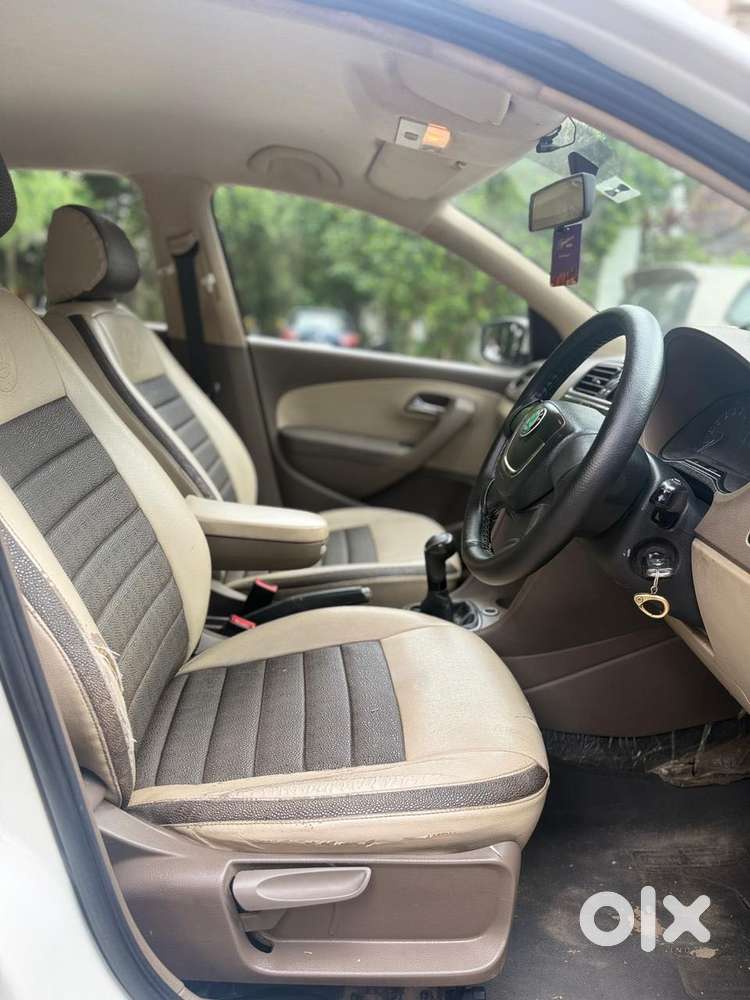 Skoda Rapid 1.5 Tdi Cr Elegance Plus, 2012, Diesel