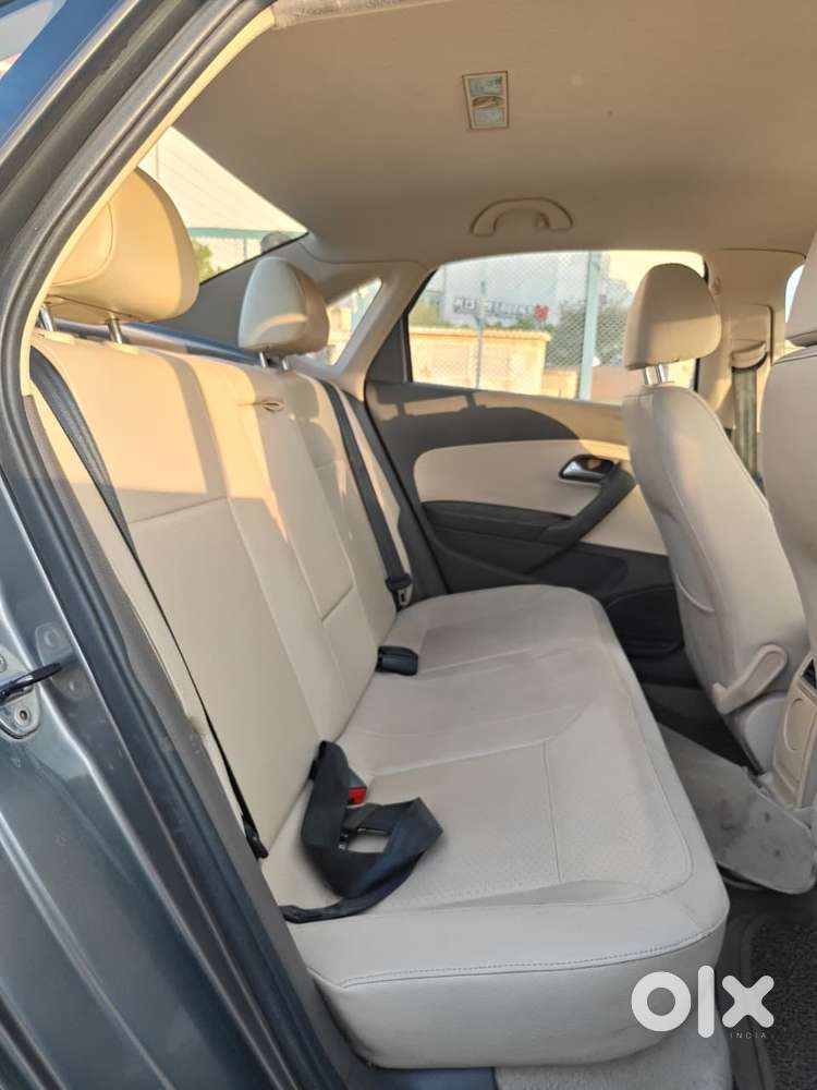 Volkswagen Vento 1.2 Tsi Highline Plus At, 2013, Petrol