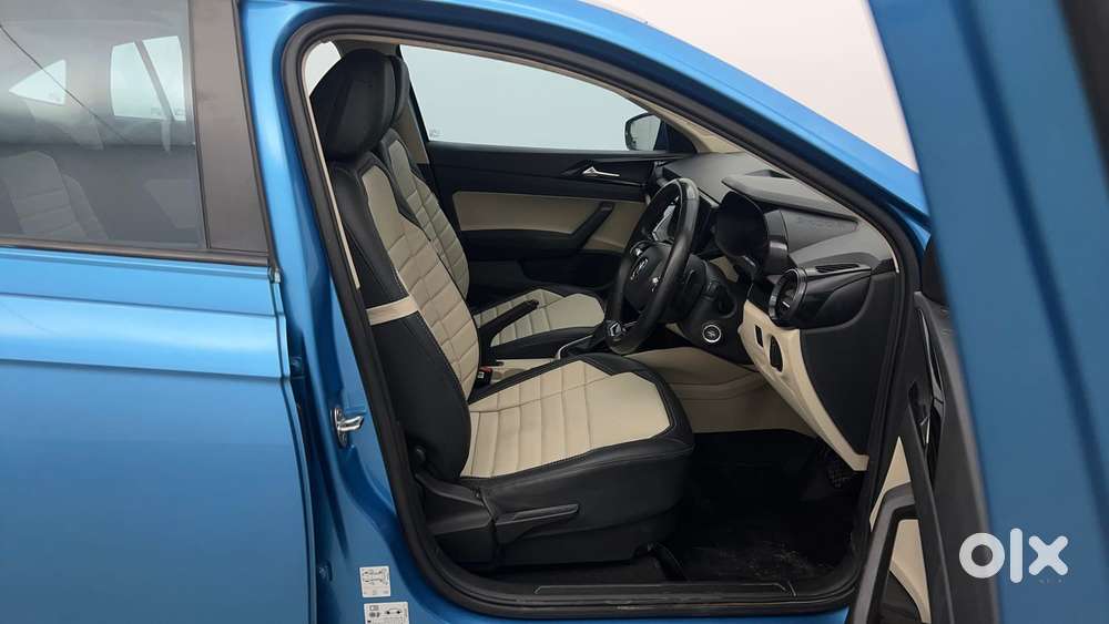 Skoda Slavia Ambition 1.0l Tsi At, 2022, Petrol