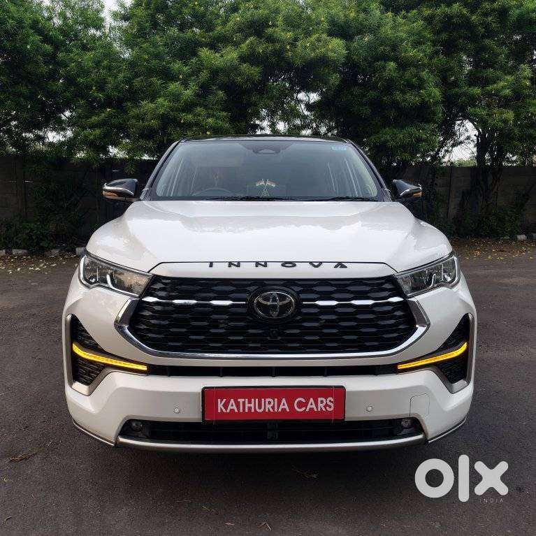 Toyota Innova Hycross Zx(o), 2025