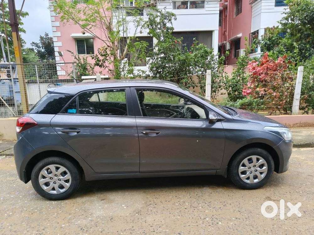 Hyundai I20 Sportz 1.2 Bs-iv, 2018, Petrol