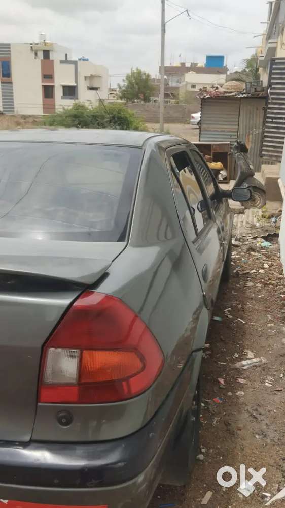 Ford Aspire Titatinium 2002