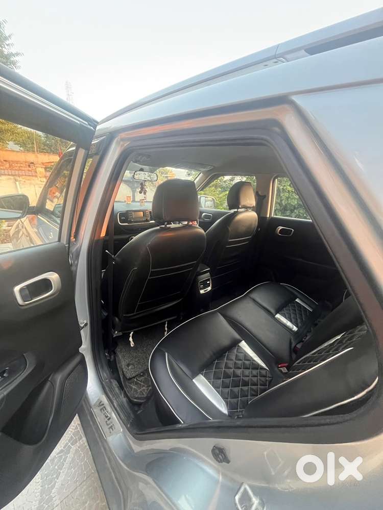 2022 Hyundai Venue S - Just 16k Kms - Mint Condition