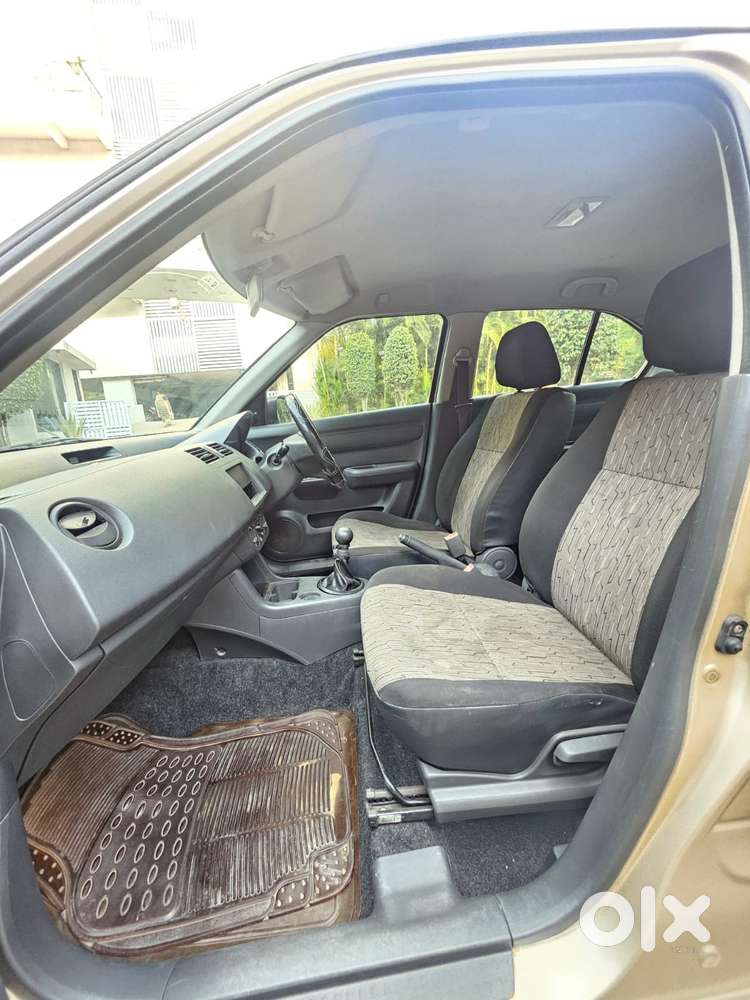Maruti Suzuki Swift Dzire 1.2 Lxi Bsiv, 2011, Petrol