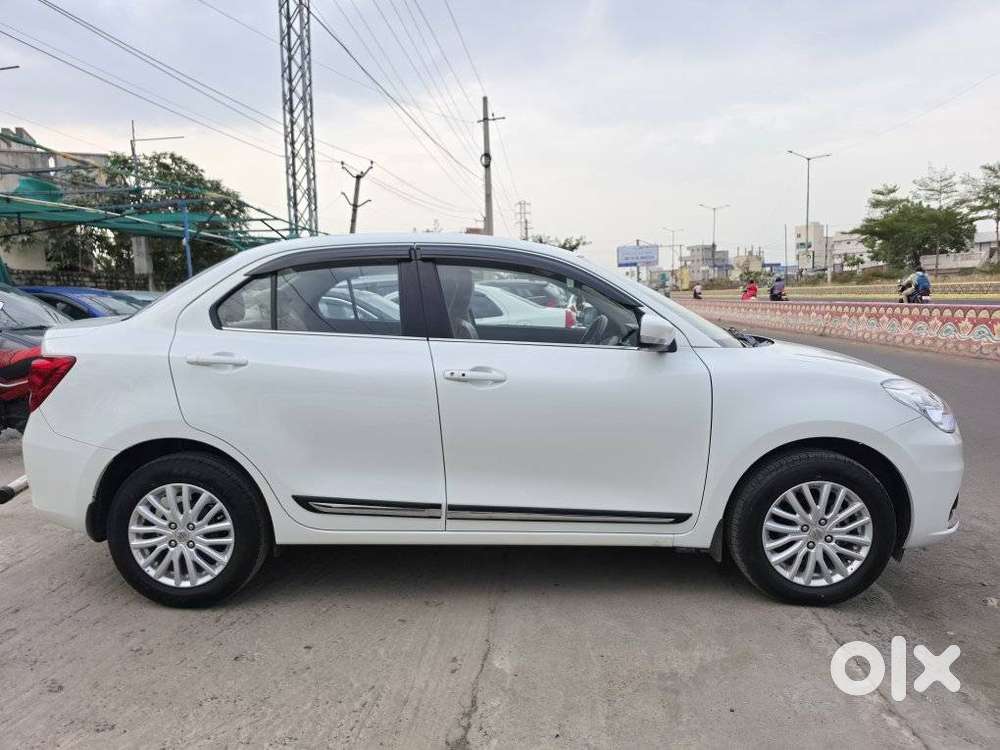 Maruti Suzuki Swift Dzire 1.3 Zxi, 2023, Petrol