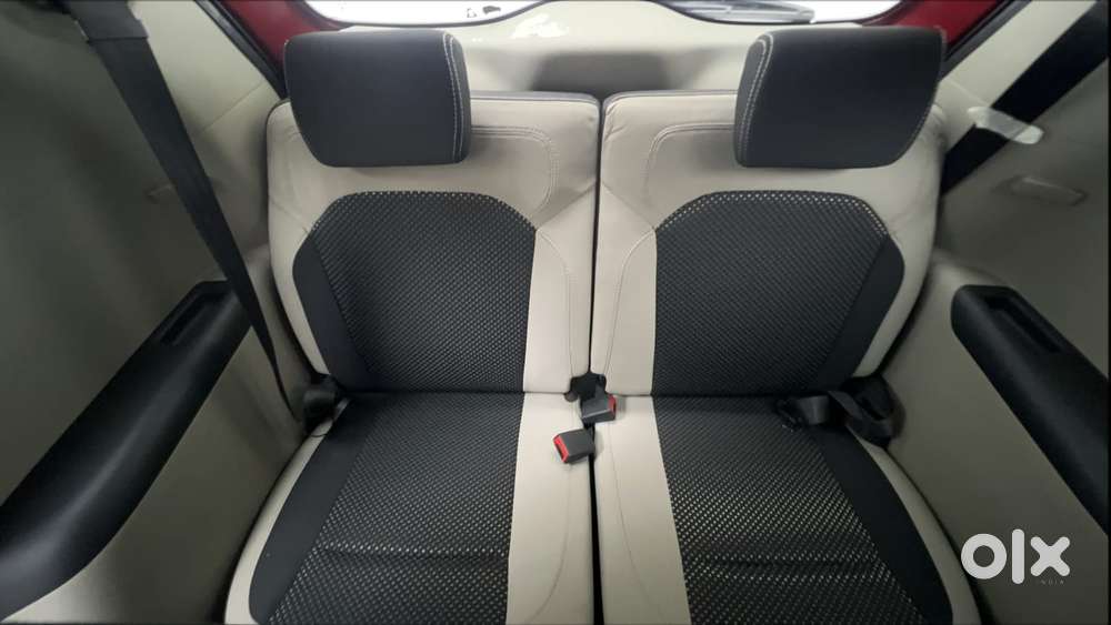Renault Triber Rxz Easy-r Amt, 2020, Petrol