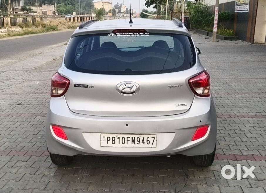 Hyundai Grand I10 1.2 Crdi Sportz Dual Tone, 2015, Diesel