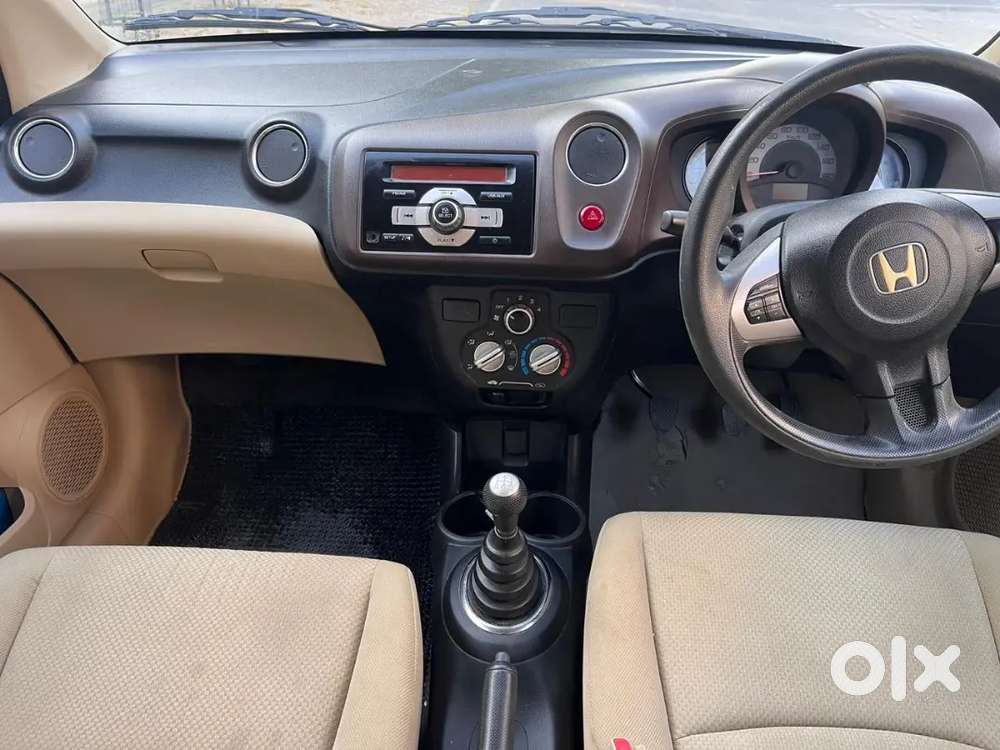 Honda Brio Mt 2012