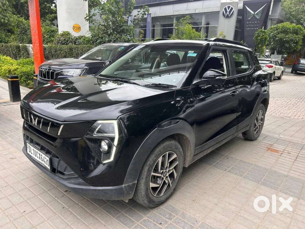 Mahindra Xuv3xo Ax5 Mt 2024