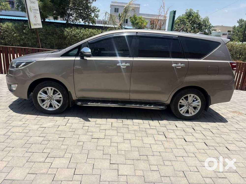 Toyota Innova Crysta 2.8z Automatic, 2017, Diesel