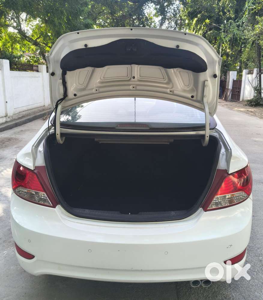 Hyundai Verna, 2012, Petrol