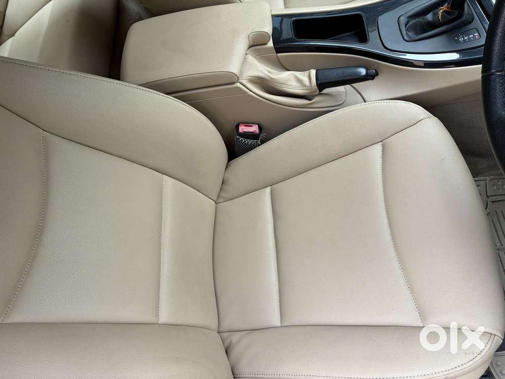 Bmw 3 Series 2.0 320i Sedan, 2011, Petrol